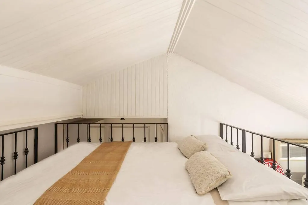 Tolstoj Flexyrent Apartment Milan Italy
